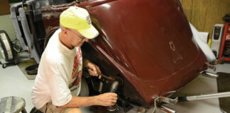 01-removing-fuel-pickup-tube-vintage-car