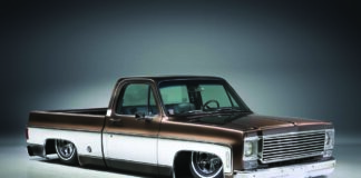 01 Classic truck with full body air suspension