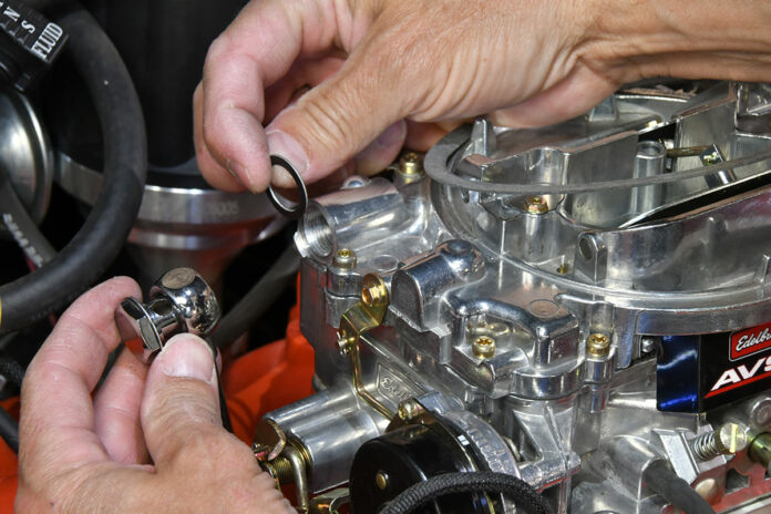 Edelbrock AVS2 carburetor