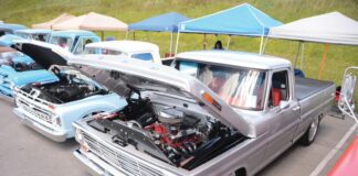 01 Ford Truck Enthusiasts make there way to The Grand National F-100 Show in 2021