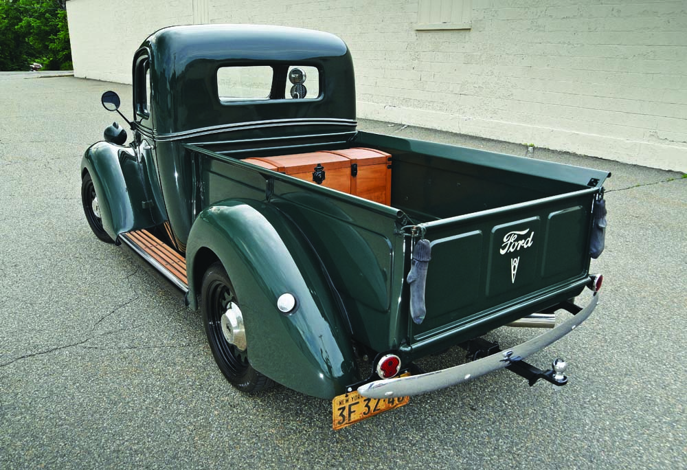 Born to Tow, Built to Haul Ass: 1939 Ford Pickup