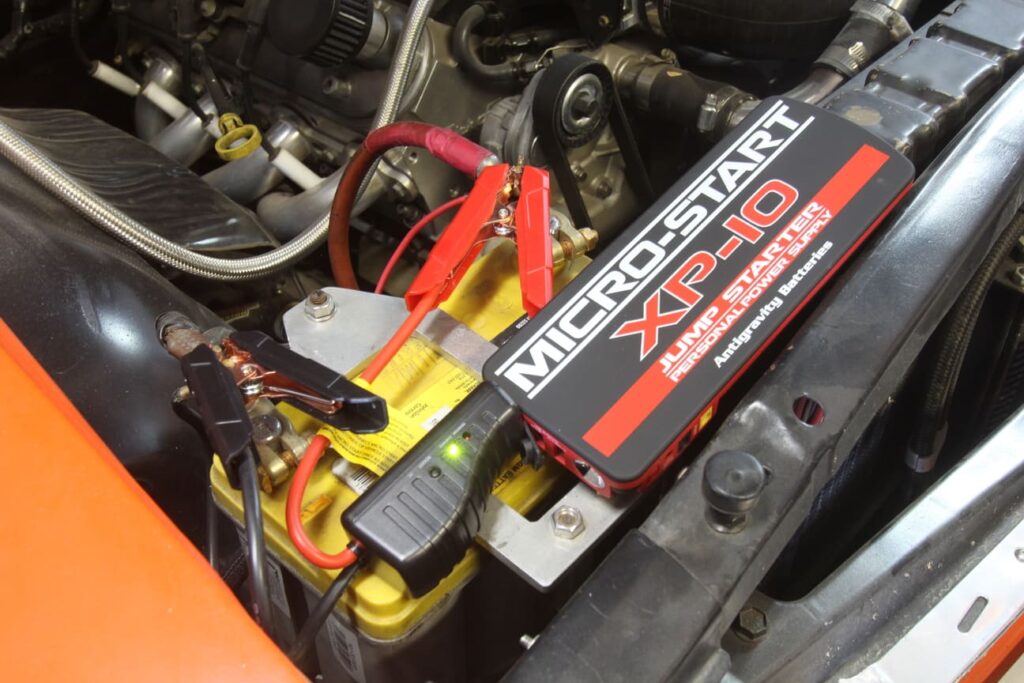 Antigravity XP 10 battery jump box Using this compact battery jump