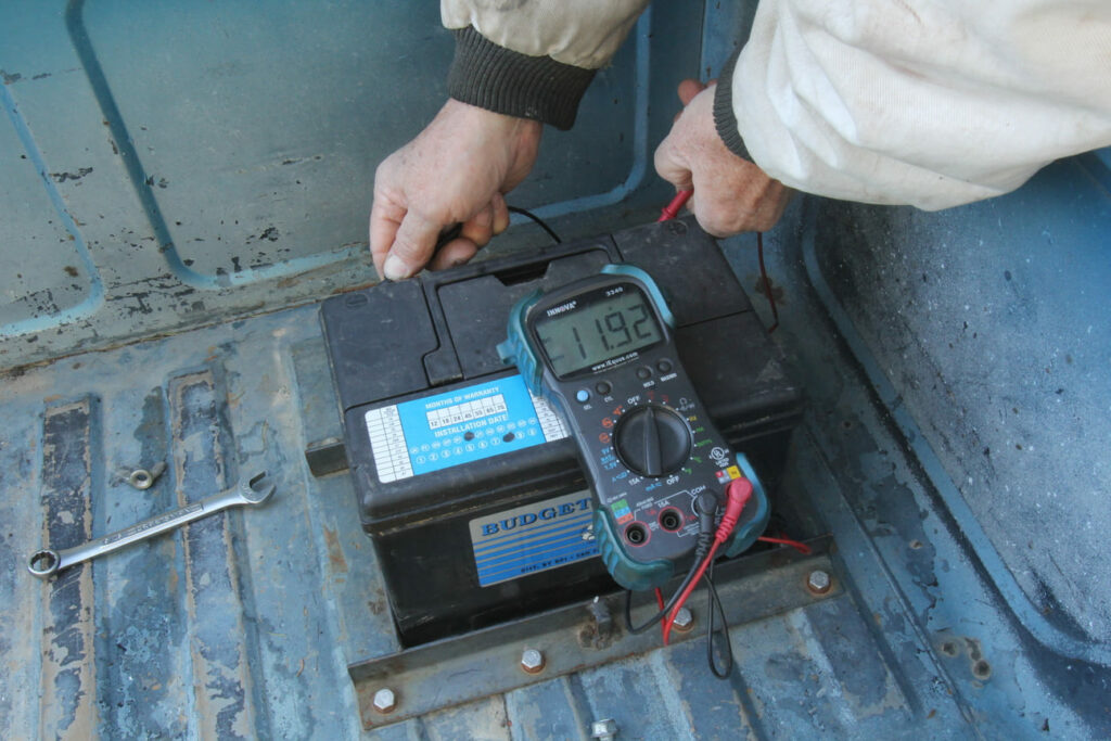 Antigravity XP 10 battery jump box Using this compact battery jump