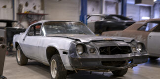 00 1978 camaro get the front end off the car