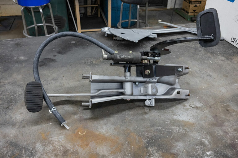 How To Install A Hydraulic Throwout Bearing Kit