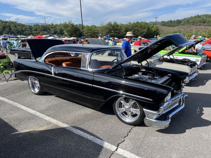 39th Hot Rod Roundup … Starts Strong