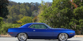 01 Dream Machine 70 Plymouth Cuda