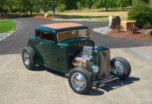 01 1932 Ford Highboy With Old School Style Modern Tech