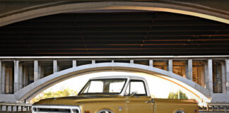 01 Goldilocks Mid 60s Custom C10