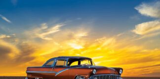 01 1956 Crown Victoria With Ford Big Block Power