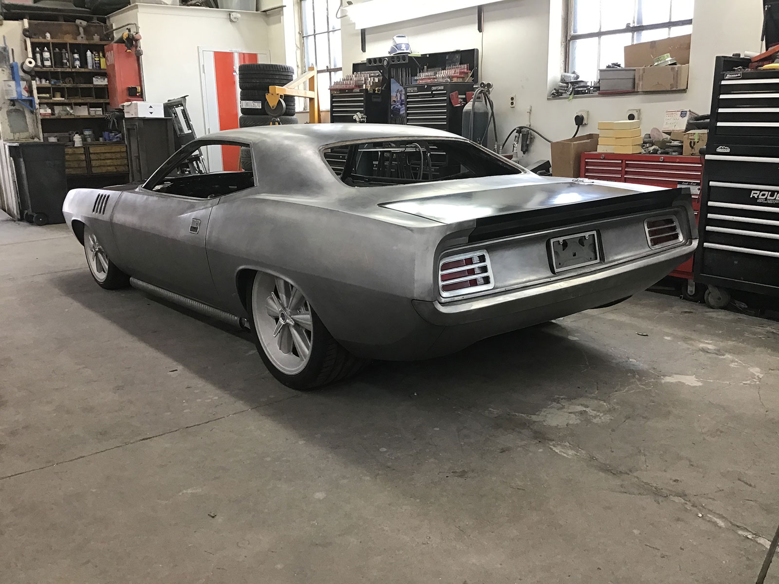25 The color has not been chosen yet but we suspect it may have some vintage Mopar flavor
