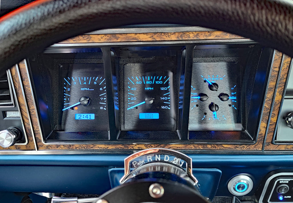 07 Custom Gauges Ford SuperCab