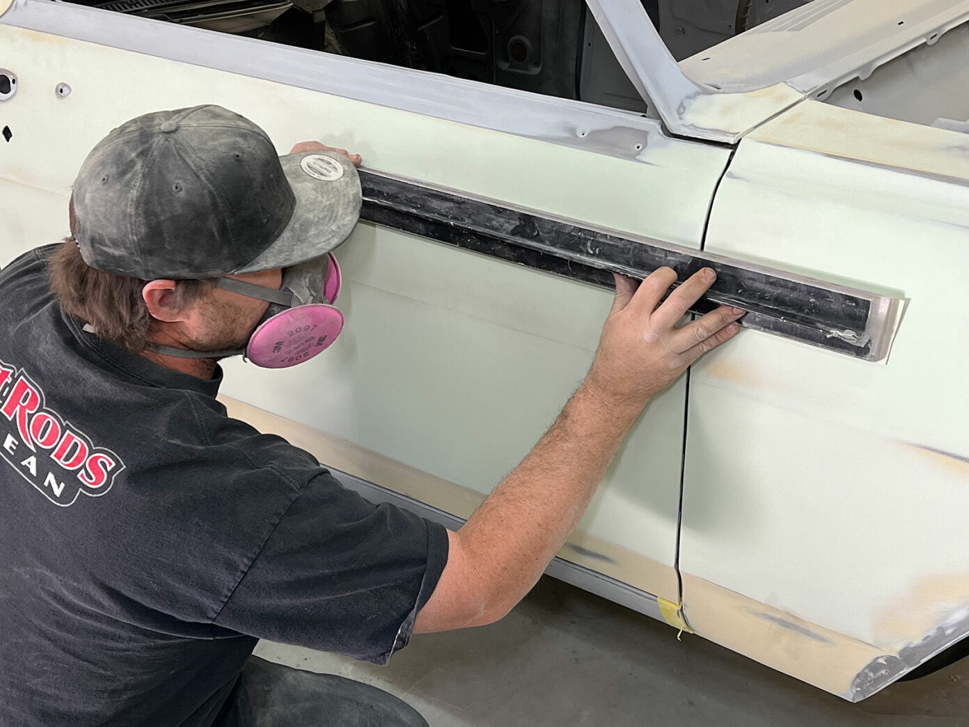 DIY Tips On How To Sand a Car For Painting