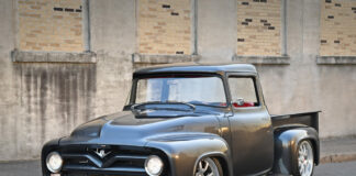 02 Custom 1956 Ford
