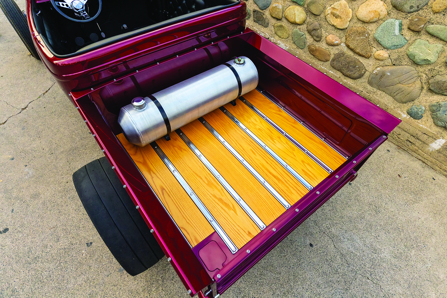 20 1932 Ford Roadster detailed wood slat truck bed with chrome strips and custom fuel tank