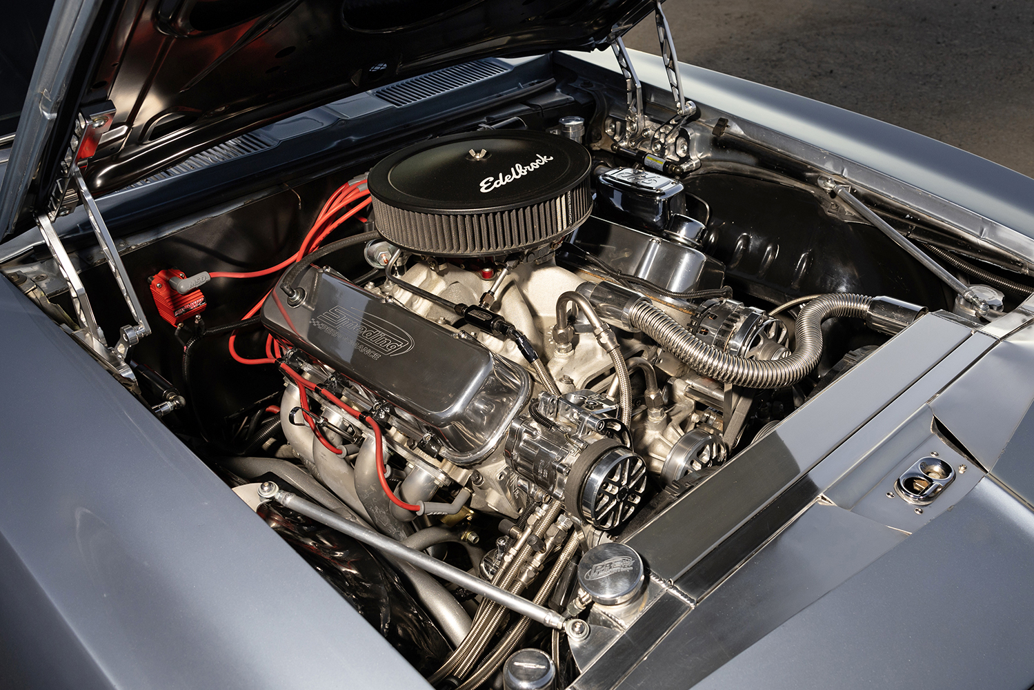 009 1969 Camaro hood scoop and Yenko styling pay homage to its racing heritage with a modern performance twist