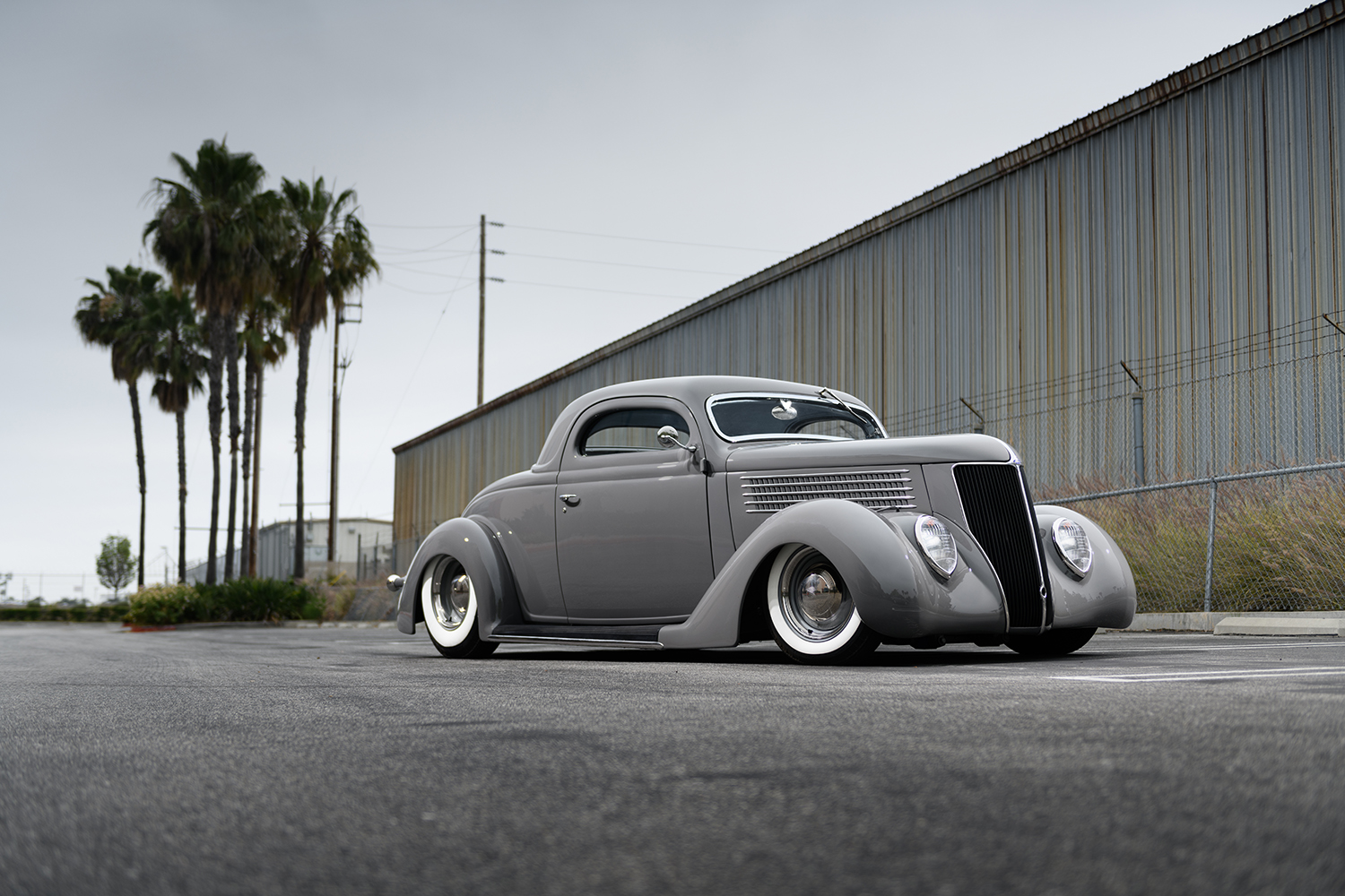 02 1936 Ford custom grille teardrop headlights smoothed hood louvered side panels vintage design