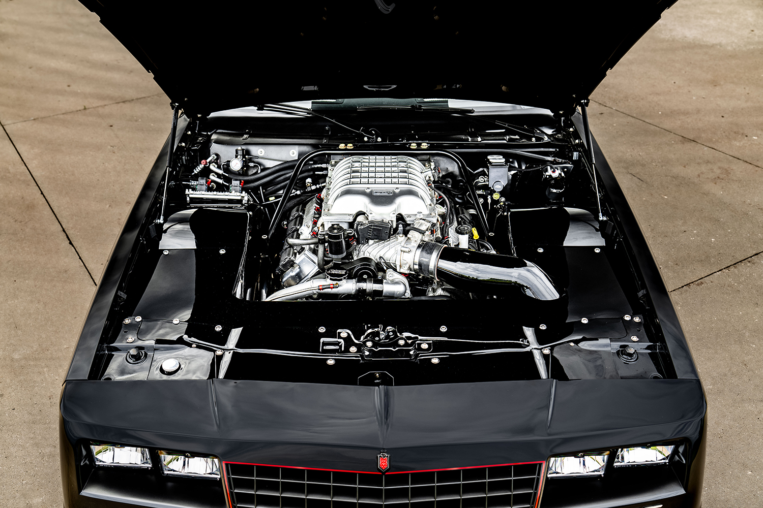 10 Detailed engine view 1985 Chevy Monte Carlo custom supercharged engine high performance build black polished bay