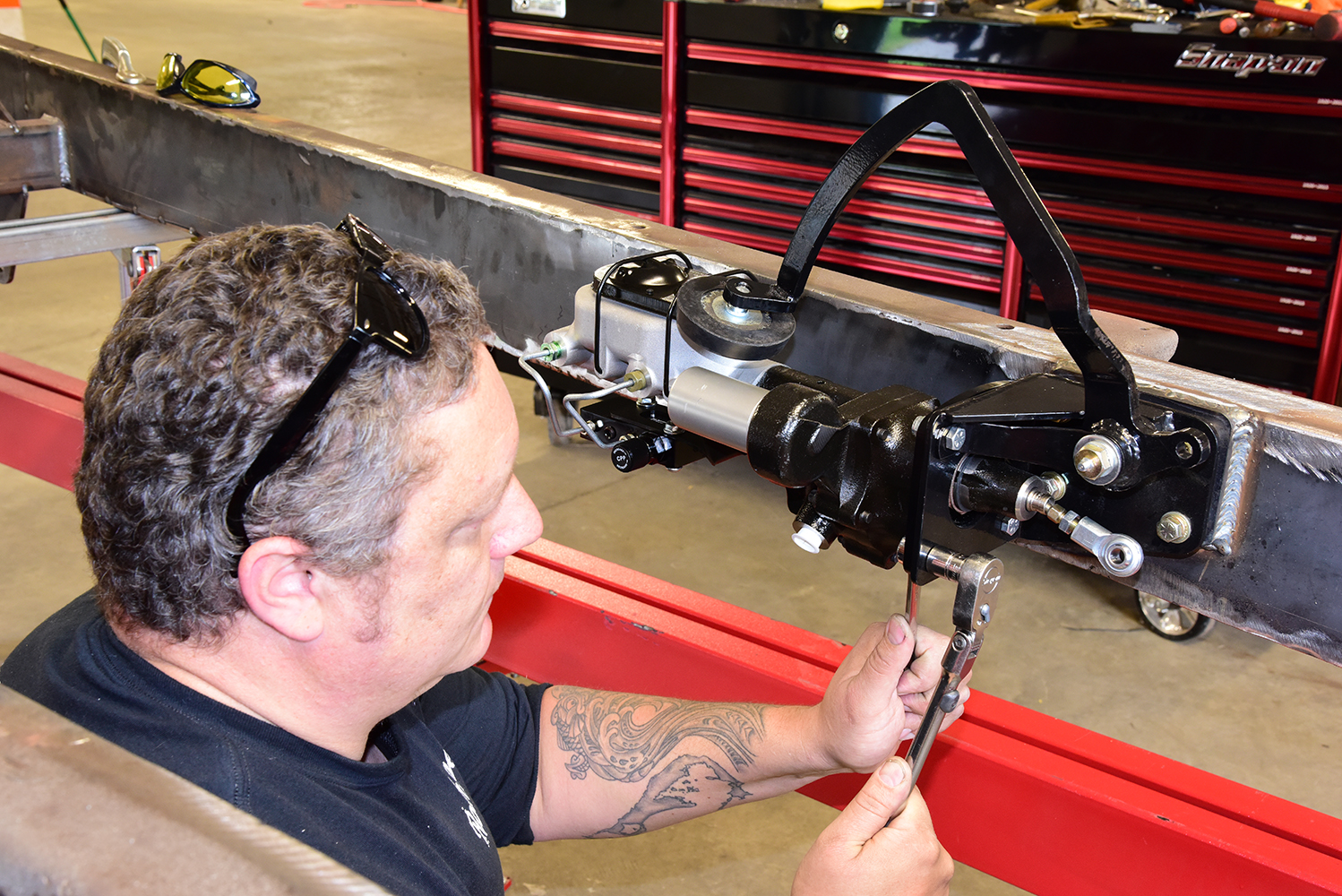 09 Installing brake booster assembly on 1946 Chevy truck frame