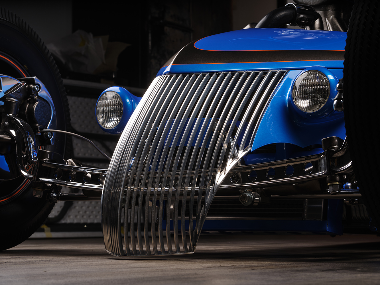 18 1928 Ford Sedan aggressive front grille with vertical chrome slats and vintage teardrop headlights
