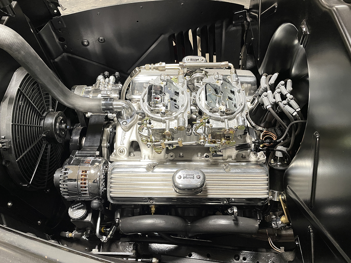 21 1946 Chevy V8 with carburator filters removed