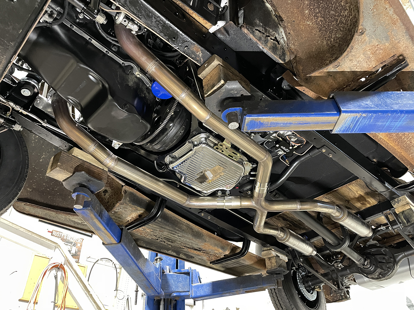 25 1946 Chevy view of exhaust setup from below