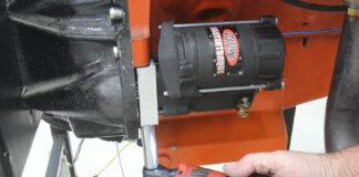 000 Powermaster starter installation with torque adjustment using a ratchet