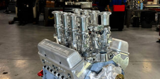 001 Fully assembled engine with individual throttle bodies polished aluminum components and high performance features