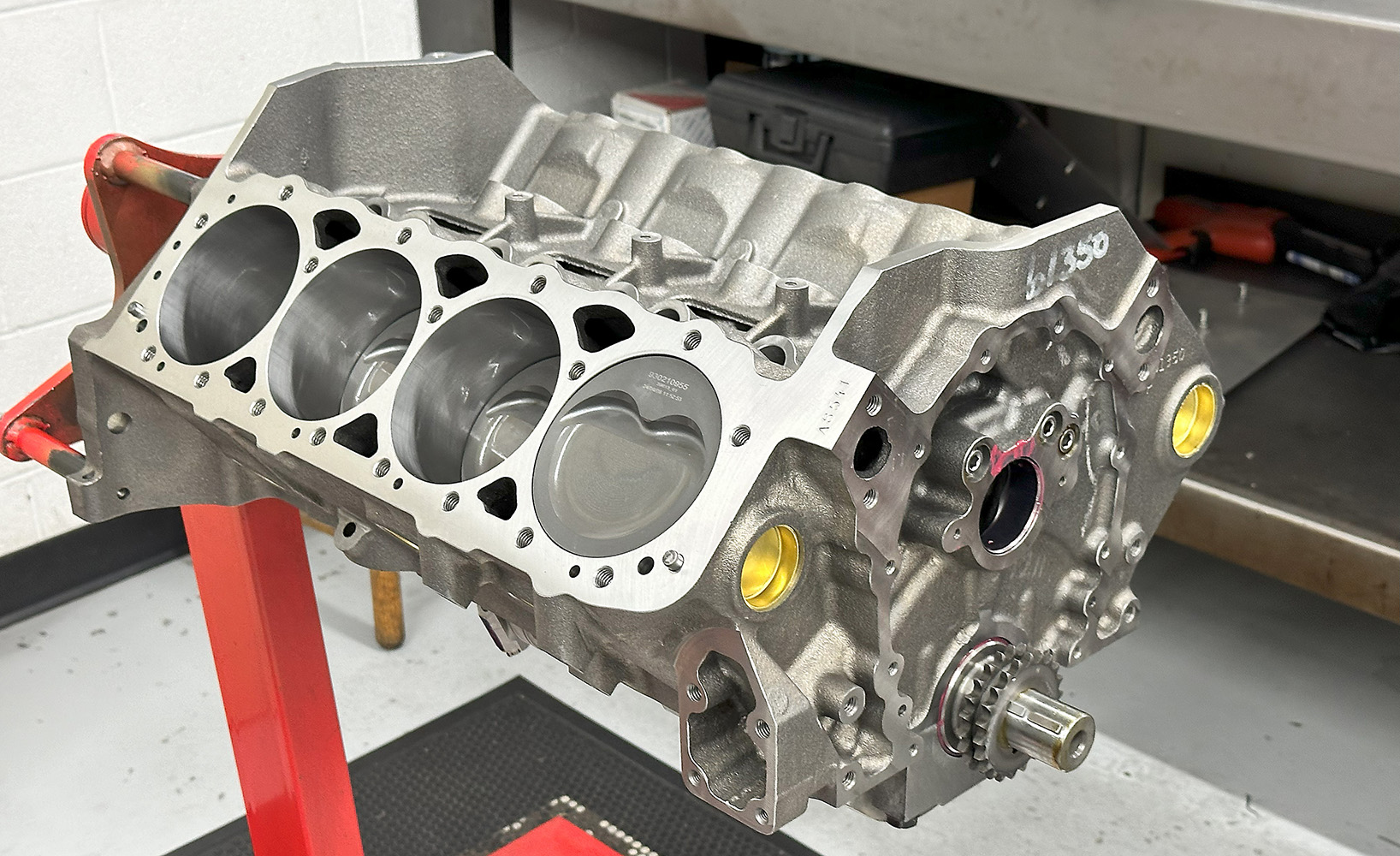 002 Bare 424 small block engine showing machined cylinders and installed pistons