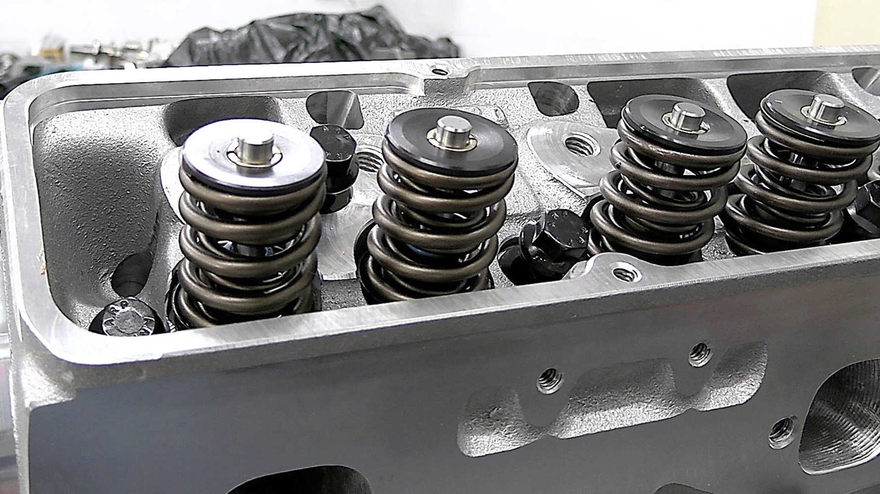 008 Close up of installed valve springs and retainers on the aluminum cylinder head