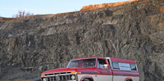01 1976 Ford F 150 two tone red and white lowered stance classic pickup