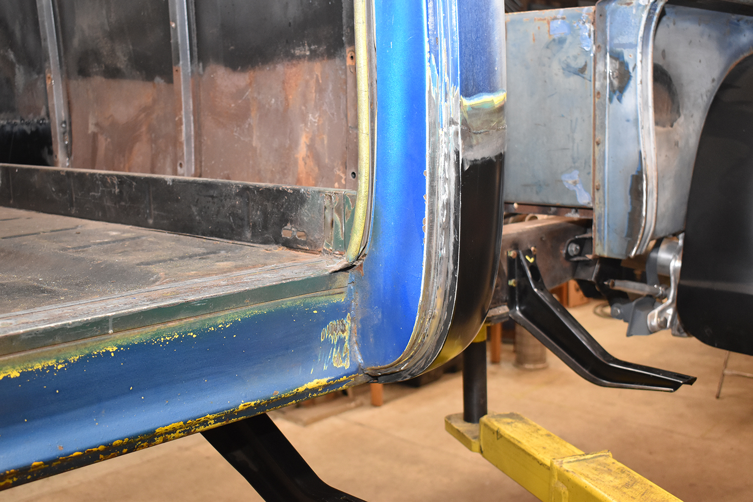 25 Seamless integration of the new rocker and cab corner panels after welding and grinding