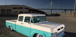 01 1960 Ford F 100 crew cab with a custom two tone turquoise and white paint job
