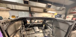 01 Custom aluminum floor and roll cage in a 1932 Ford Roadster