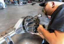 01 Installing a Strange Engineering third member into a custom Ford 9 inch rear axle housing