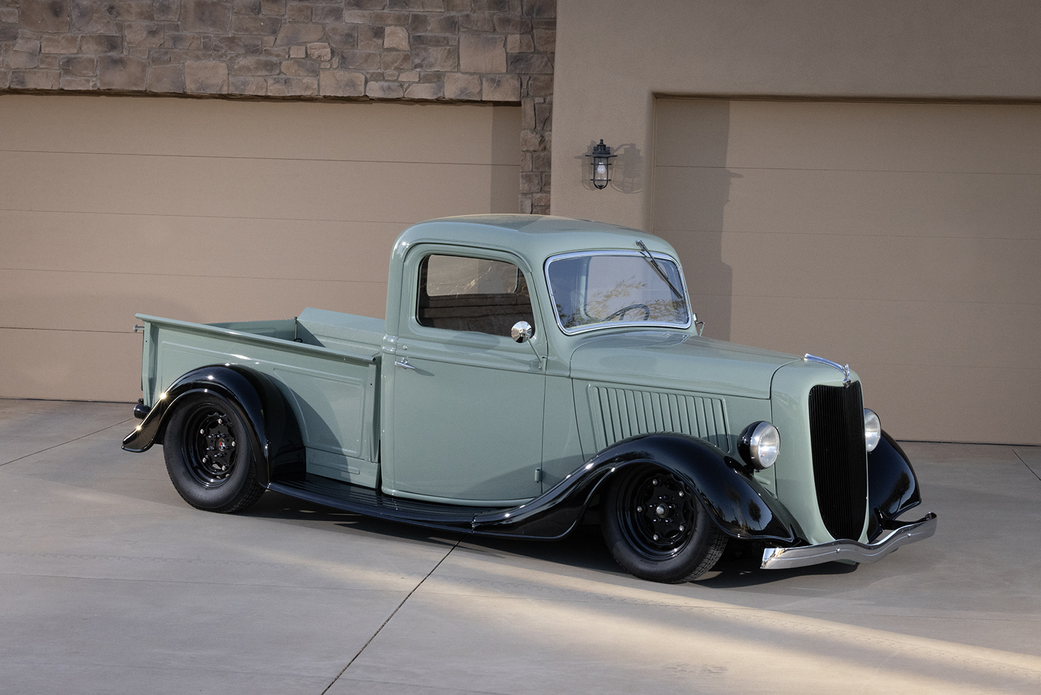 03 1936 Ford pickup street rod parked Arizona desert home classic build