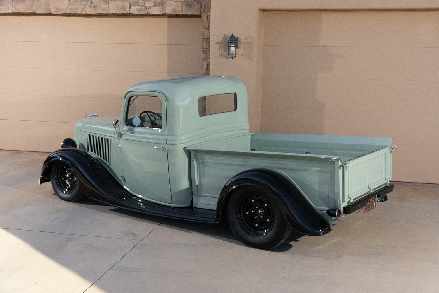 05 1936 Ford pickup bed clean restoration smooth painted panels vintage style