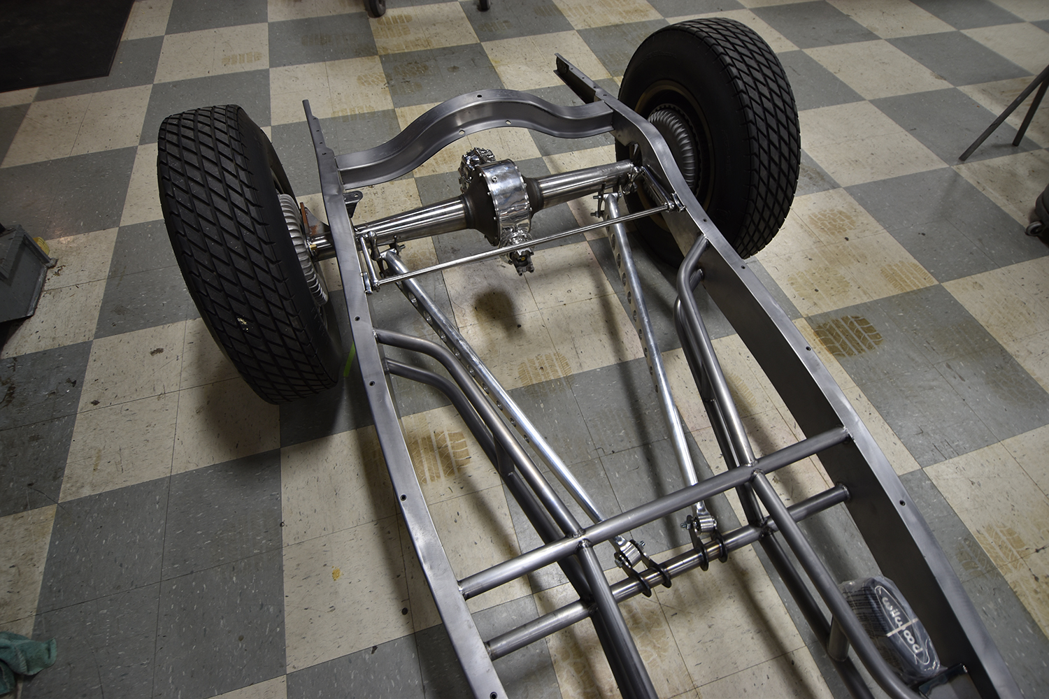 11 1932 Ford Roadster chassis with quick change rear and tubular bracing