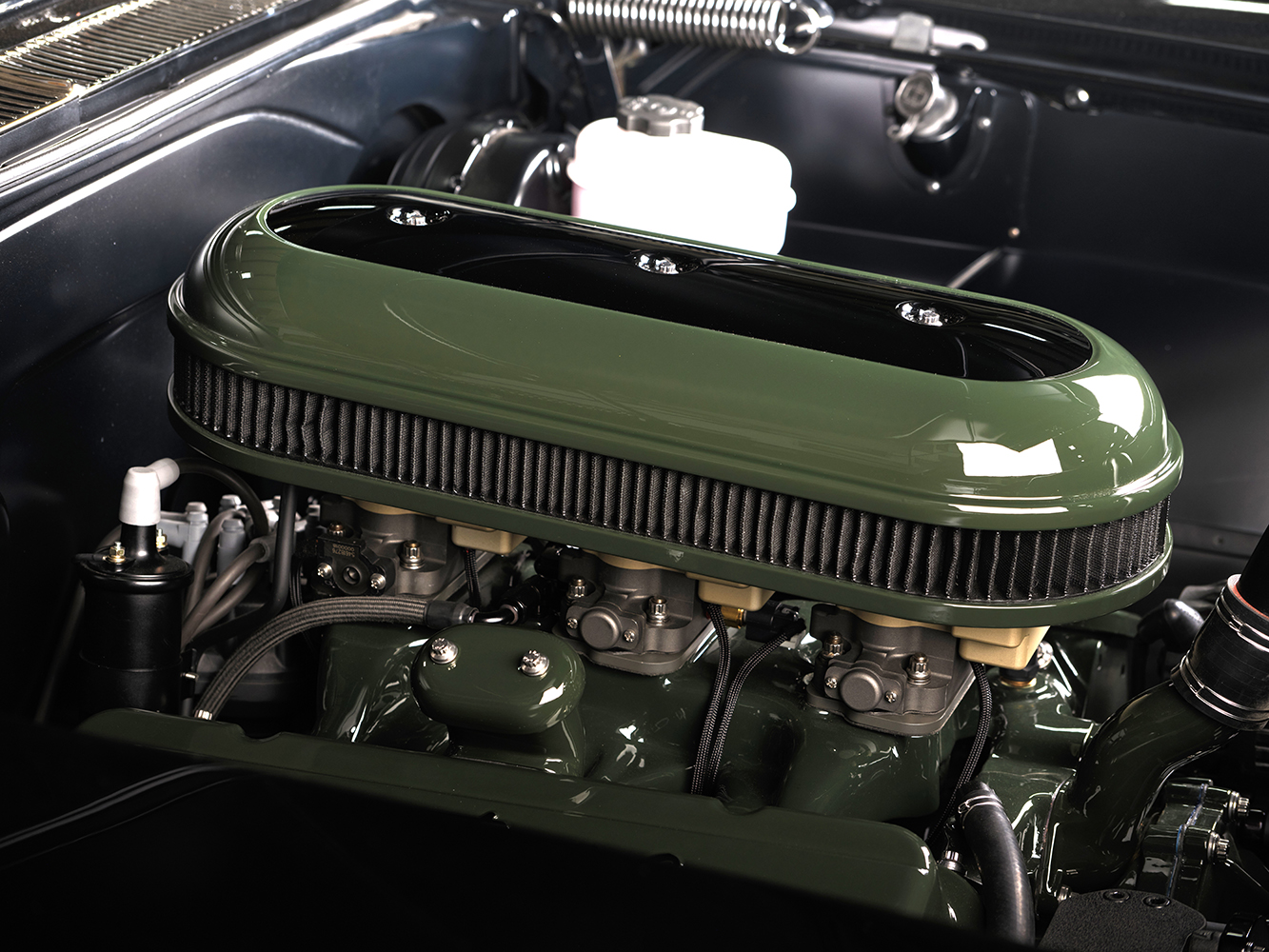 11 1957 Pontiac Safari wagon engine triple carb green Pontiac V8 custom intake vintage performance