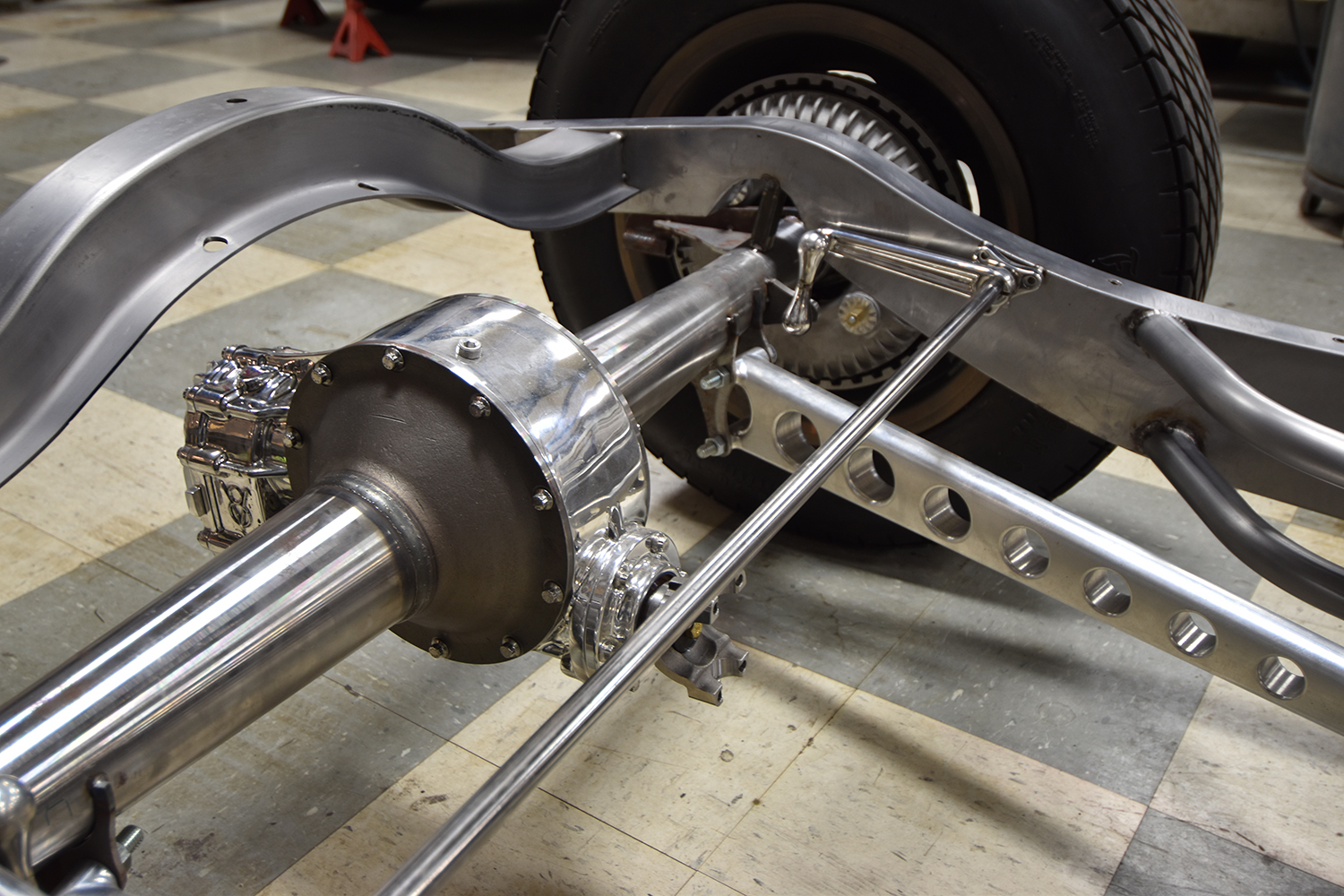 12 Polished quick change differential with drilled rear suspension