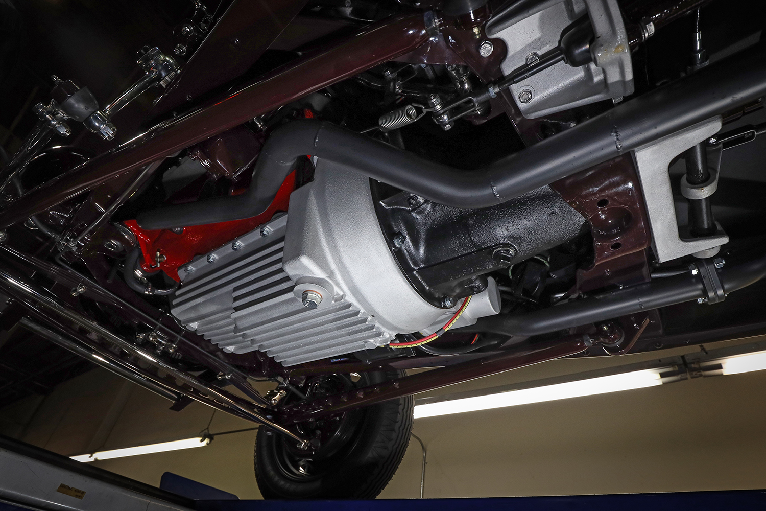 19 Custom exhaust suspension chassis detailing 1932 Ford Roadster