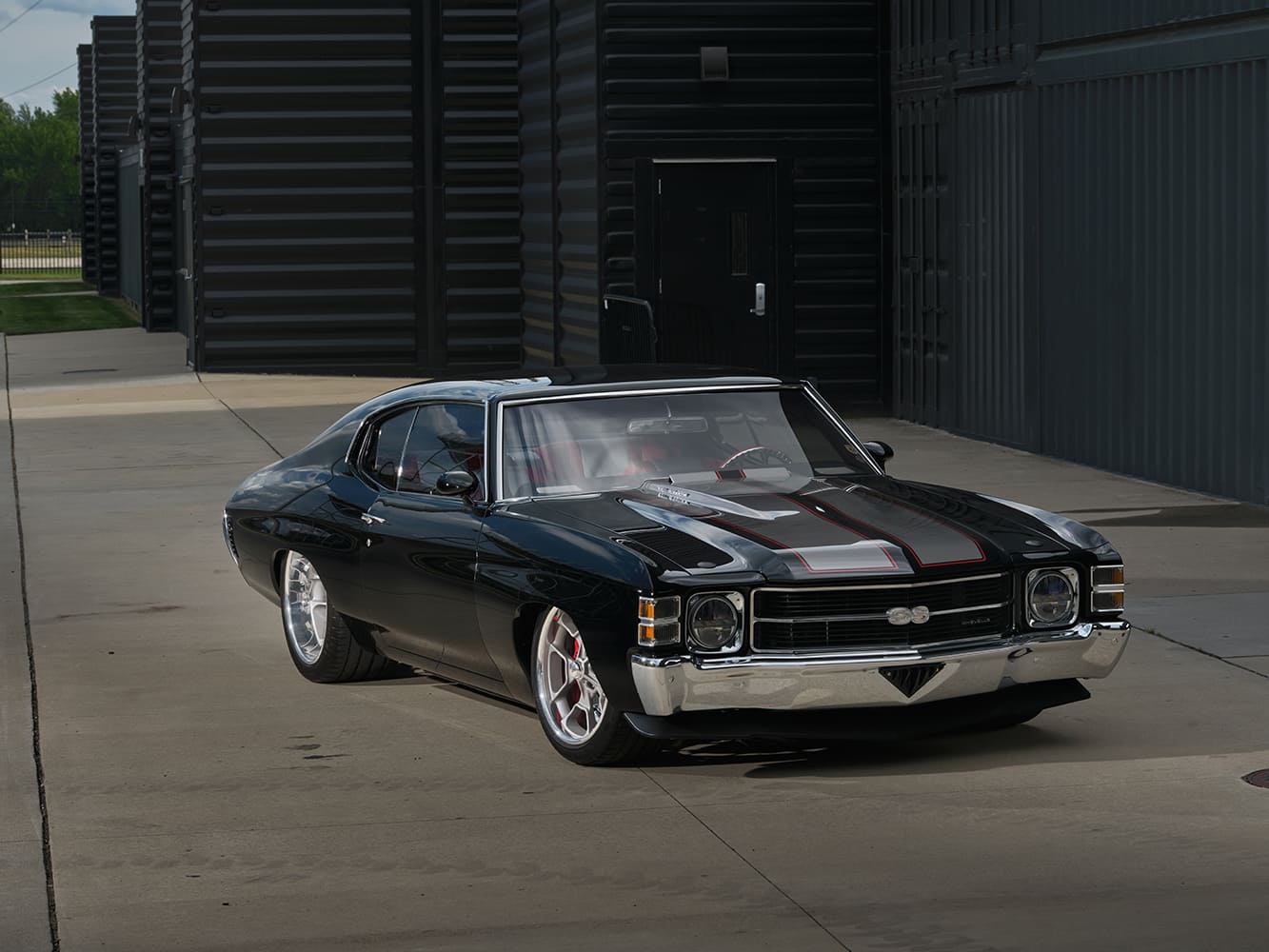 004 1971 Chevy Chevelle SS with a menacing front end design and cowl induction hood