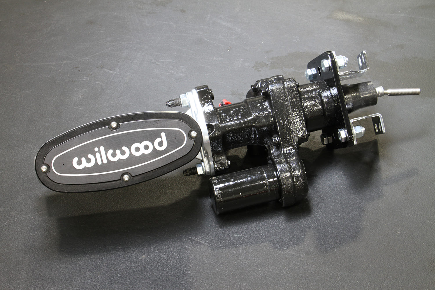 004 Wilwood tandem master cylinder for upgraded braking performance