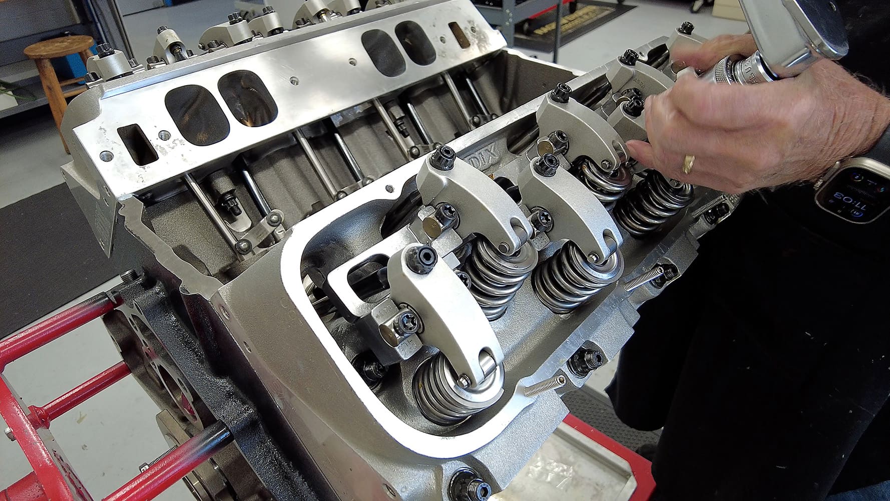 012 Big block Chevy Brodix heads roller rockers pushrod guide plates high performance top end build