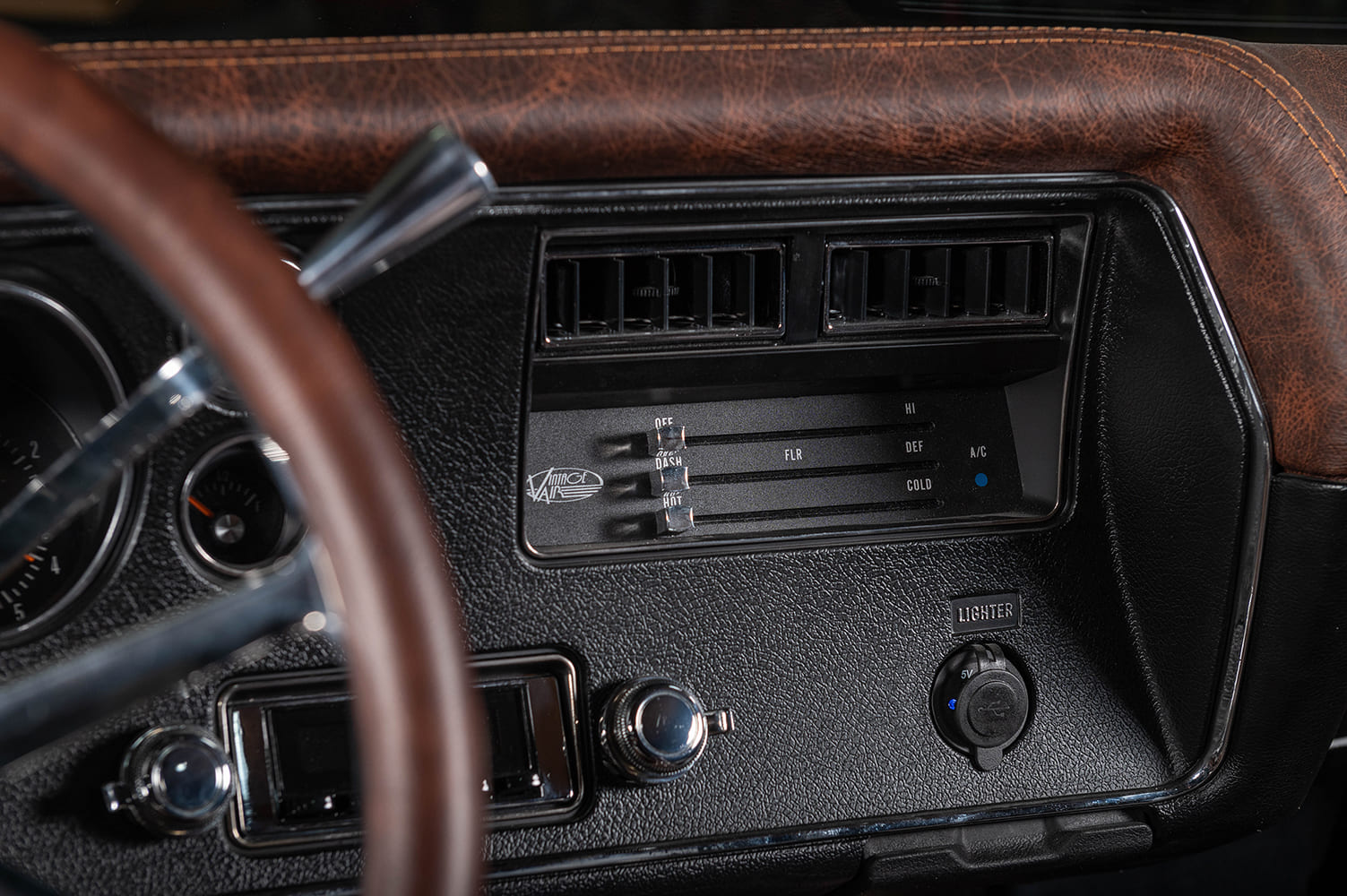 013 1972 Monte Carlo close up HVAC controls Vintage Air modernized climate system