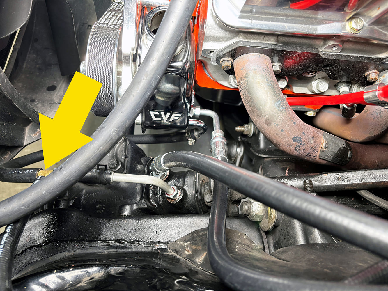 019 Yellow arrow highlighting a connection point on the steering box