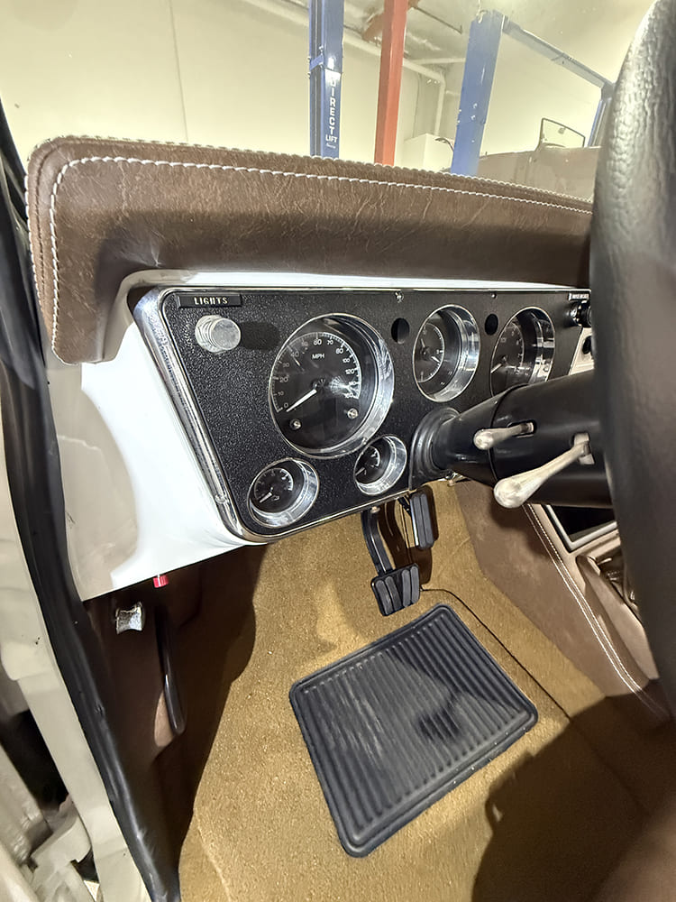 03 c10 aftermarket gauge bezel and interior refresh