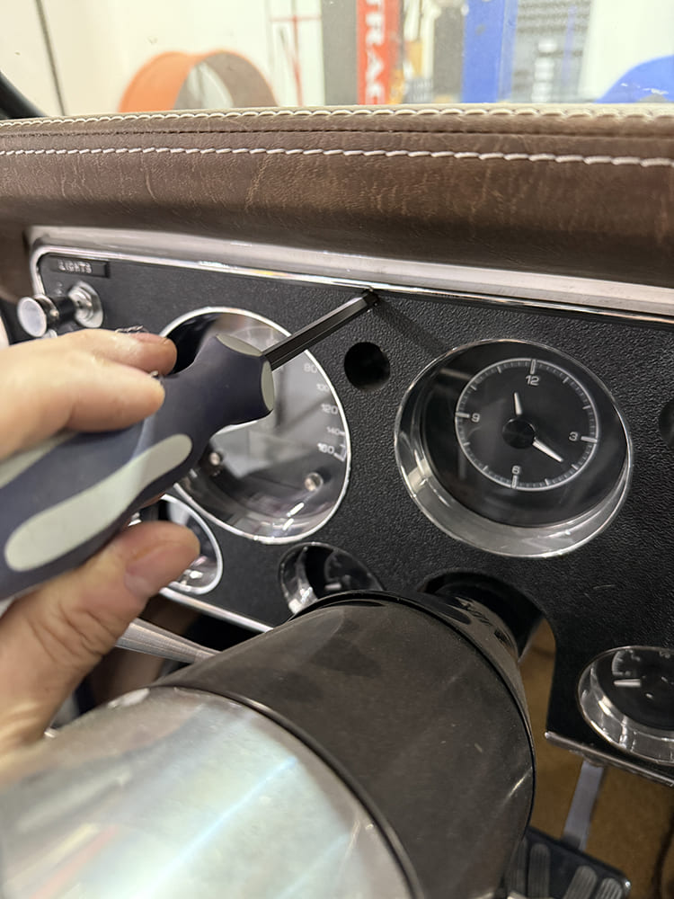 04 classic chevy c10 LED backlit gauge install guide
