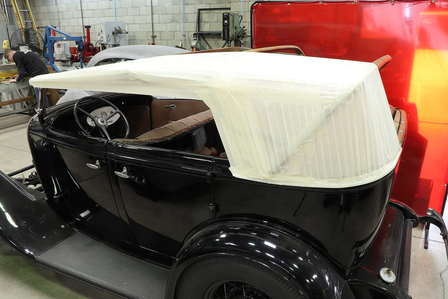 06 1932 Ford Phaeton with paper mock up top showcasing traditional tub style body and dual cowl doors