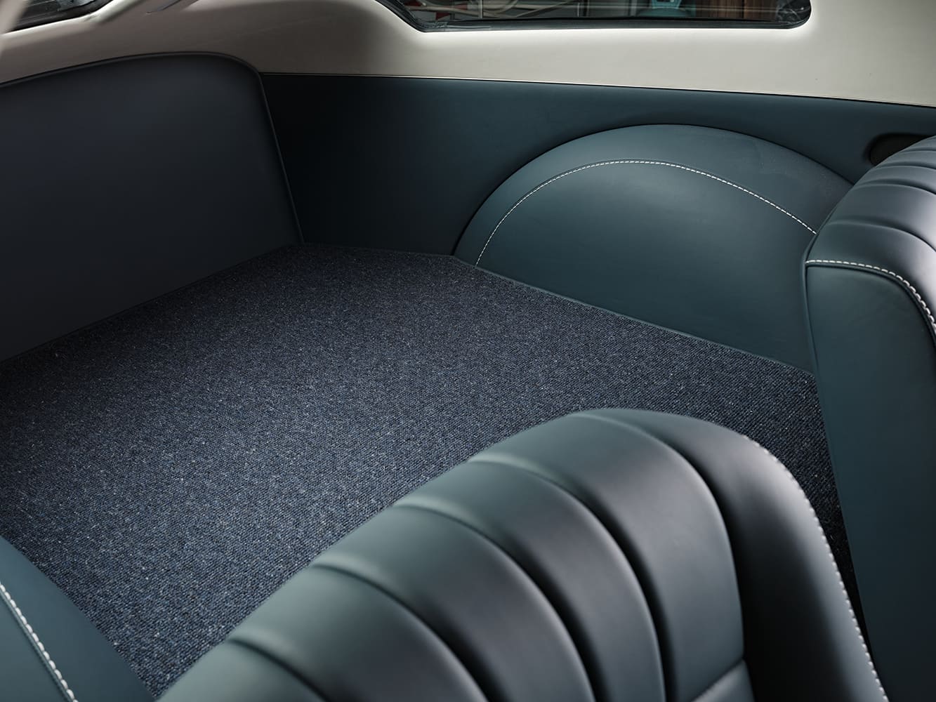 22 Corvette C2 split window rear cargo area custom leather trim clean carpeted finish show ready build